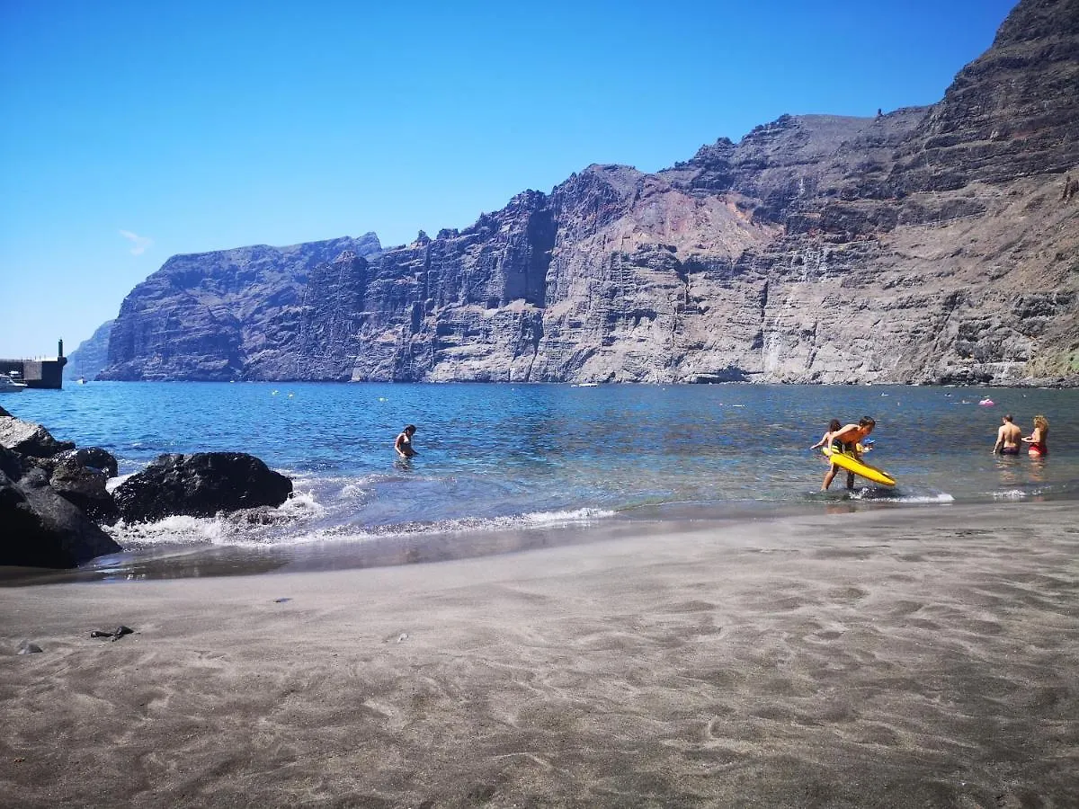 Apartment Magnificent Apt. With Sea View, Cliff & Marina Santiago Del Teide